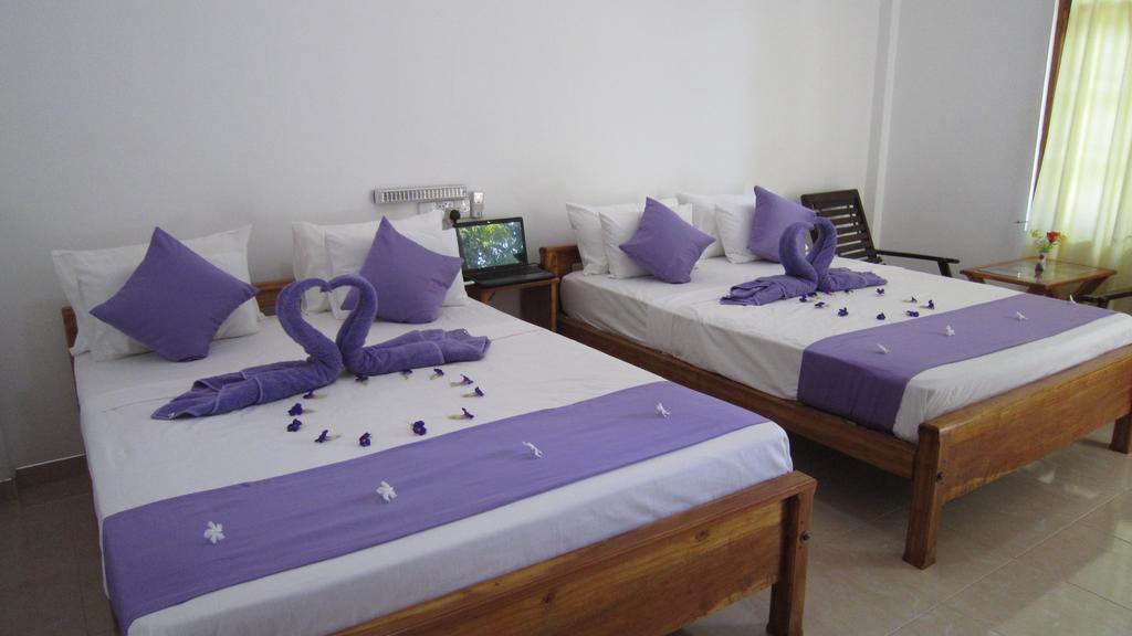 Hotel Gayan'S Удавалаве Номер фото